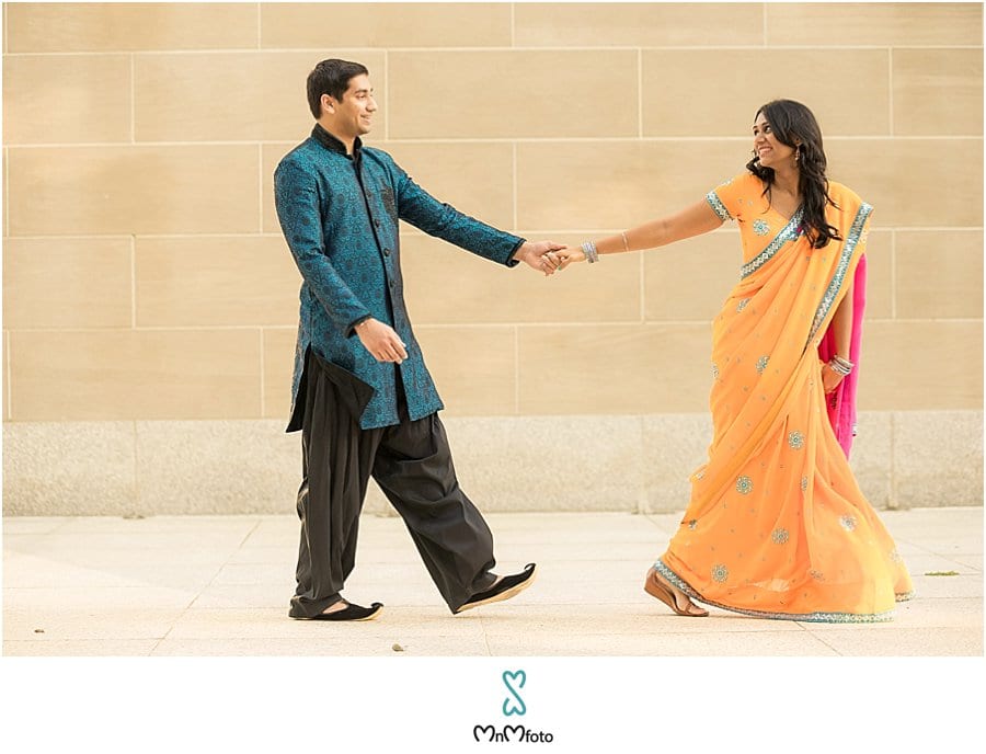Latest Engagement Poses Ideas & Tips For Couples