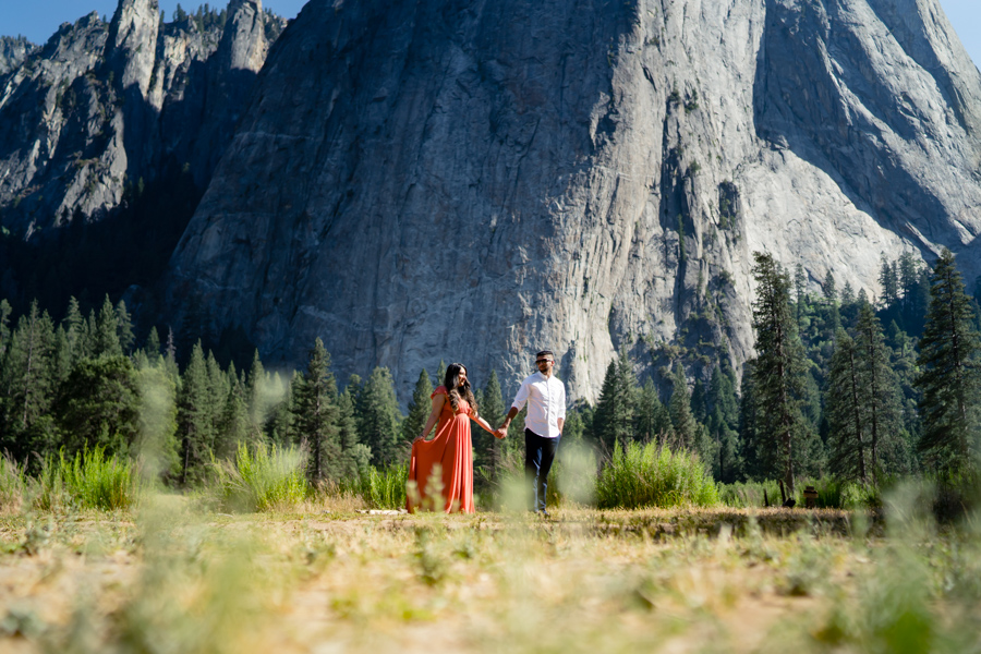 Yosemite National Park engagement photo shoot