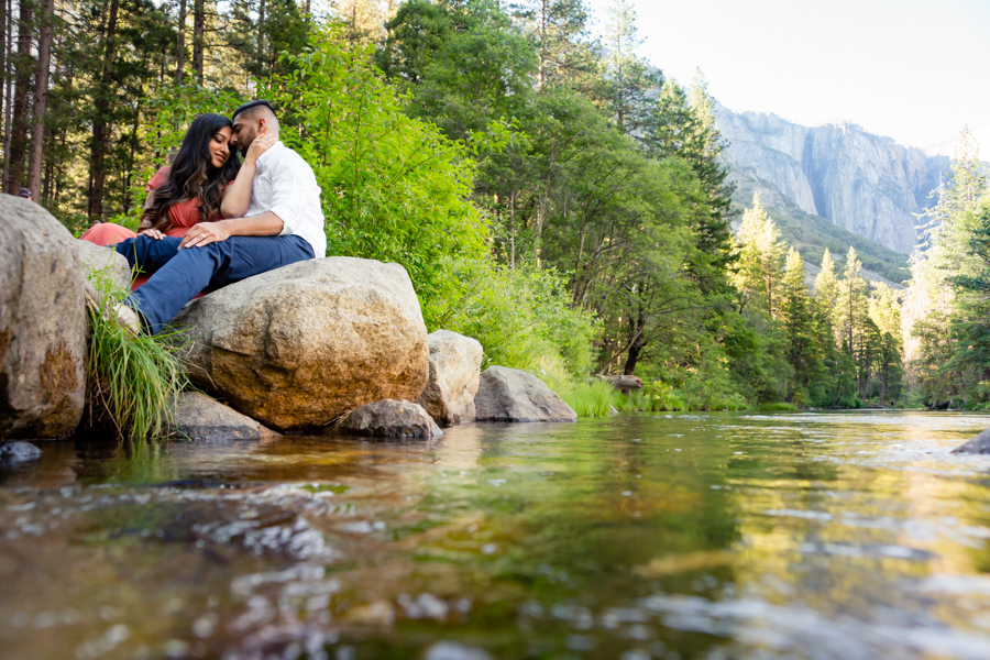 Yosemite National Park engagement photo shoot