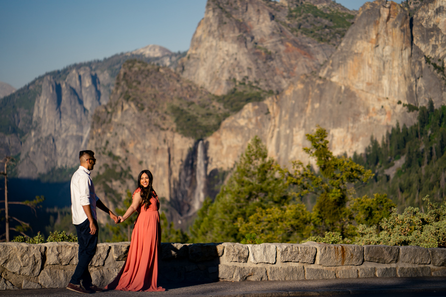 Yosemite National Park engagement photo shoot