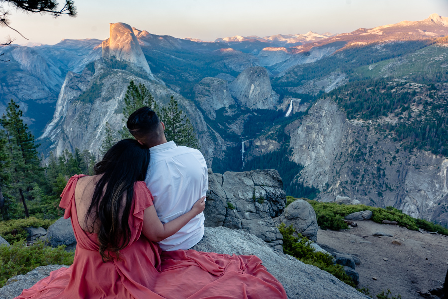 Yosemite National Park engagement photo shoot