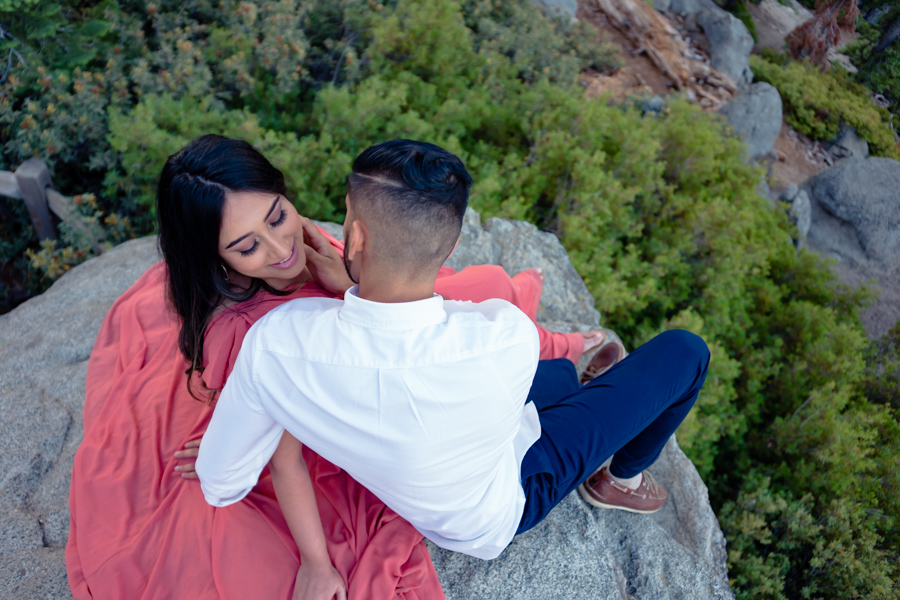 Yosemite National Park engagement photo shoot