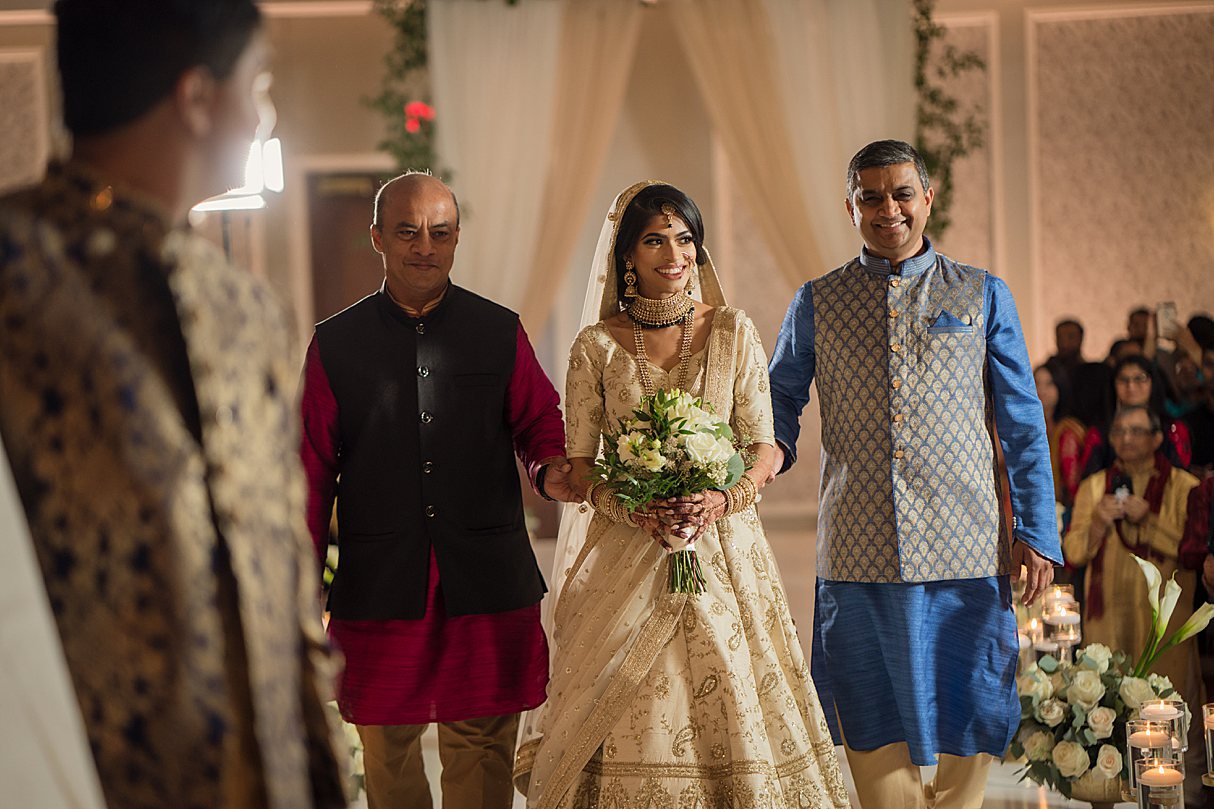 gujarati hindu wedding brides entrance