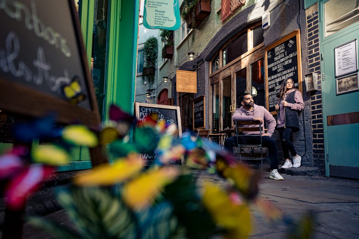 London engagement photo shoot with indian couple