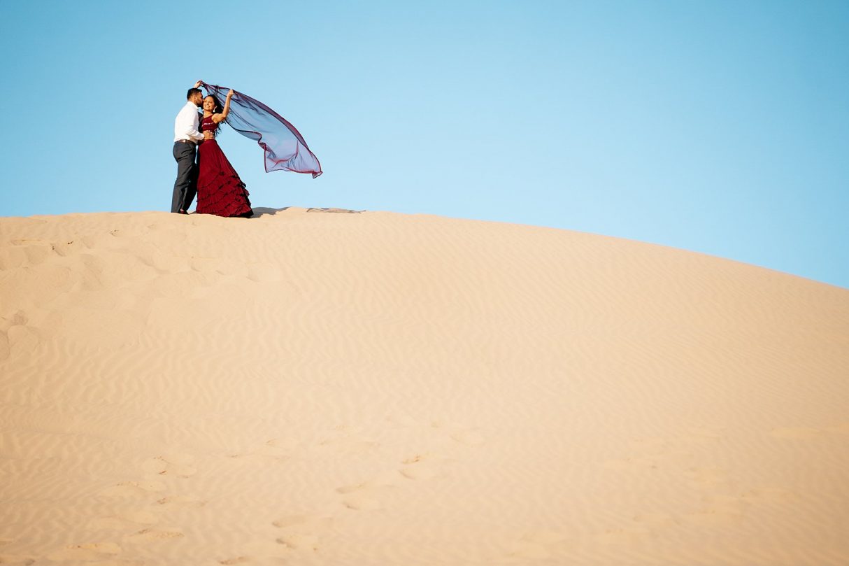 San Diego Algodones Sand Dunes Engagement Photo Shoot 