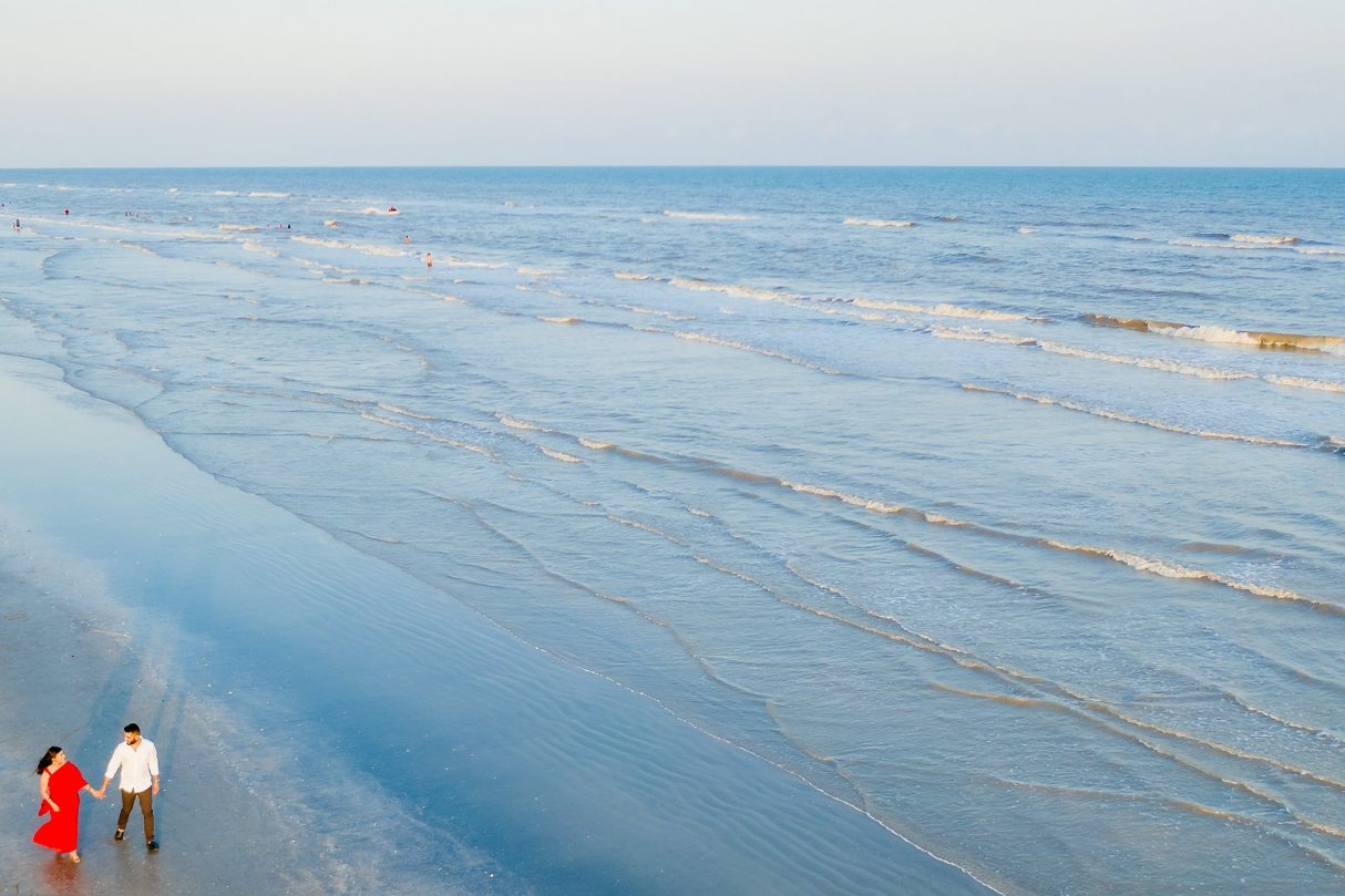 Galveston Beach Pre-Wedding Shoot with Shannon and Libin

