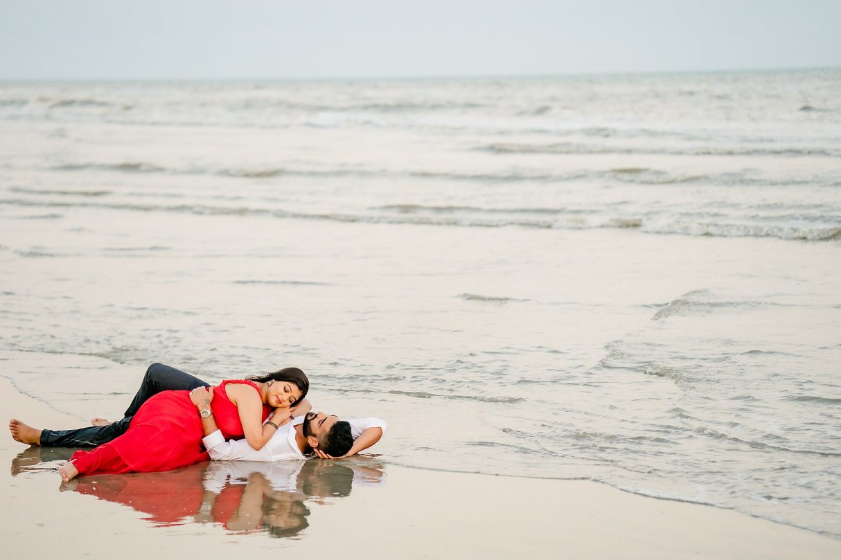 Galveston Beach Pre-Wedding Shoot with Shannon and Libin

