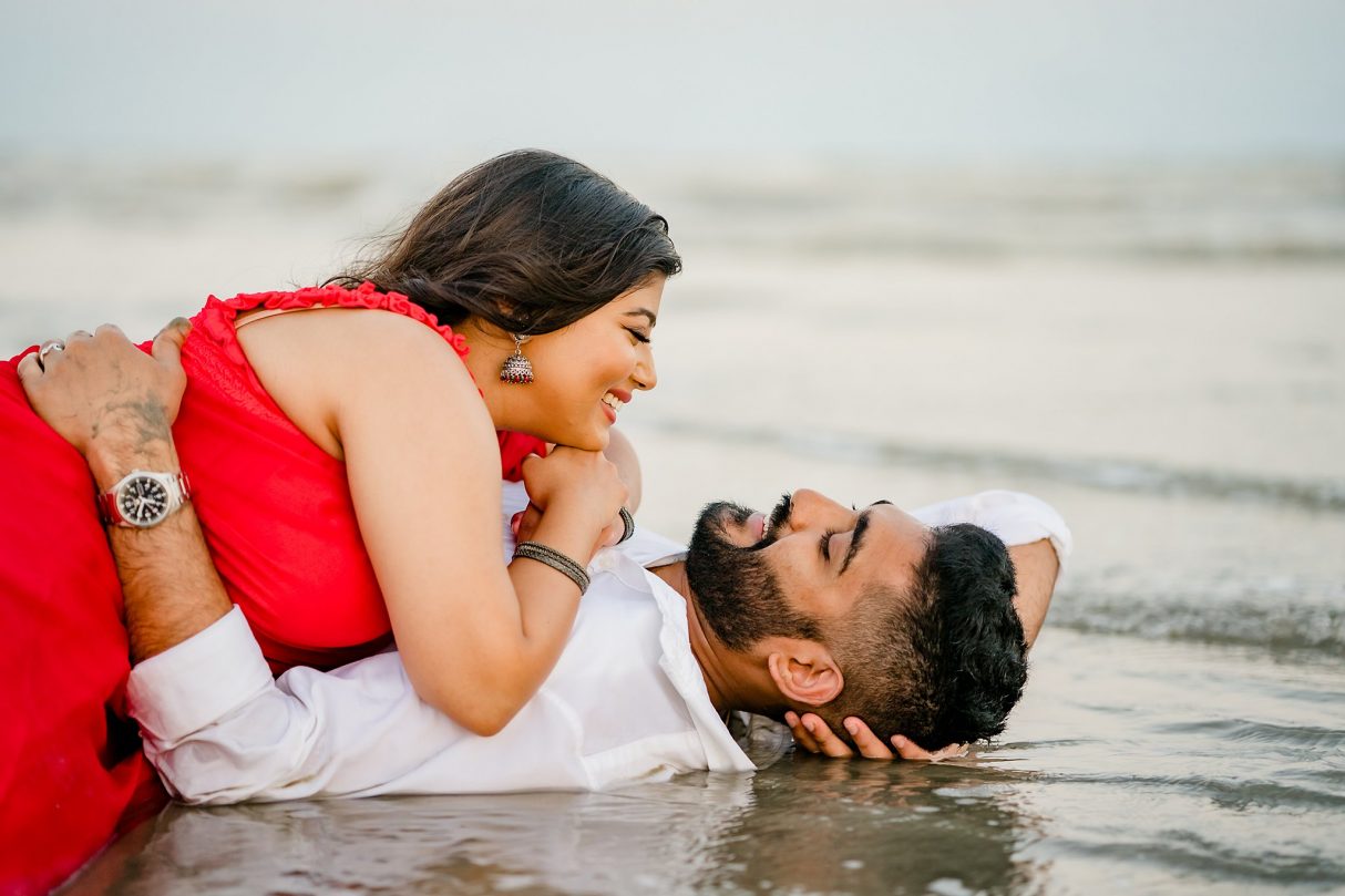 Galveston Beach Pre-Wedding Shoot with Shannon and Libin

